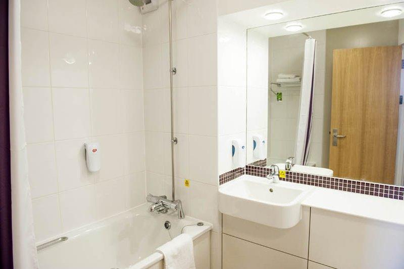 Premier Inn London Enfield Kültér fotó